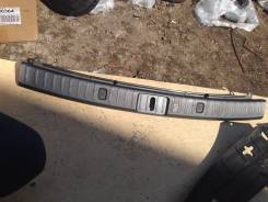 Панель замка багажника. Toyota Harrier, GSU35, GSU36, GSU31, GSU30, MCU35W, MHU38, MCU31, MCU30, MCU35, MCU36, ACU30, ACU35 Двигатели: 2AZFE, 2GRFE, 1...