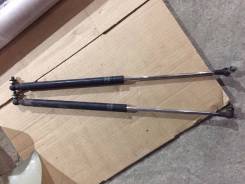 Амортизатор капота. Toyota Cresta, JZX100, GX100, LX100 Toyota Mark II, LX100, JZX100, GX100 Toyota Chaser, GX100, SX100, LX100, JZX100