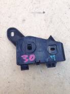 Крепление бампера. Toyota Harrier, GSU35, GSU36, GSU31, GSU30, MCU35W, MHU38, MCU31, MCU30, MCU35, MCU36, ACU30, ACU35 Двигатели: 2AZFE, 2GRFE, 1MZFE...