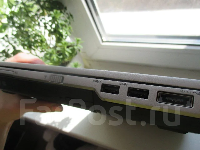 Dell Latitude E6430. 14", WiFi: 1, Bluetooth: 1 ����
