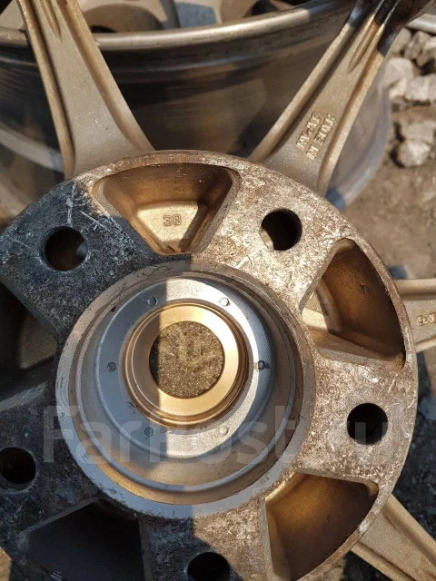 AVS Model 7. 9.0x17", 5x114.3, ET38 ����