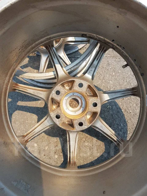 AVS Model 7. 9.0x17", 5x114.3, ET38 ����