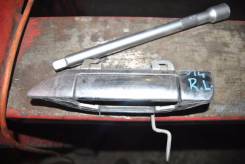Ручка двери внешняя. Nissan Bluebird, EU14, HNU14, ENU14, HU14, SU14, QU14 Двигатели: SR18DE, SR20DE, CD20E, SR20VE, QG18DE, QG18DD, CD20