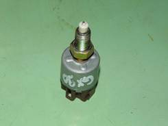 Концевик под педаль тормоза. Toyota Mark II, GX100, GX105, GX90 Toyota Cresta, GX100, GX105, GX90 Toyota Chaser, GX100, GX105, GX90 Двигатель 1GFE