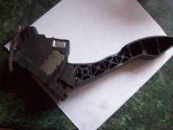 Педаль акселератора. Toyota RAV4, ACA38, GSA33, ALA30, ACA30, ACA31, GSA38, ACA33 Двигатели: 2GRFE, 2AZFE, 2ADFHV, 1AZFE, 2ADFTV
