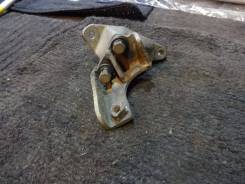 Крепление. Nissan: Pulsar, Bluebird, Lucino, Wingroad, Bluebird Sylphy, Sunny / Lucino, Sunny California, Avenir, Sunny, Primera, Sunny California / W...