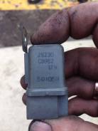 Реле. Infiniti: QX56, M45, QX50, Q45, J30, FX35, EX25, FX37, G20, QX70, G25, FX45, EX35, EX37, FX30d, G35, I30, FX50, M35, QX4, G37, I35 Nissan: NV350...