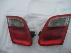 Вставка багажника. Mercedes-Benz E-Class, W210