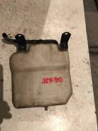 Расширительный бачок. Toyota Cresta, JZX91, JZX90, JZX93, GX90 Toyota Mark II, GX90, JZX90, JZX91, JZX93 Toyota Chaser, GX90, JZX90, JZX91, JZX93 Двиг...