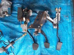 Педаль сцепления. Subaru Legacy, BD5, BG5 Subaru Forester, SF5 Subaru Impreza WRX STI, GC8 Subaru Impreza, GC8, GF8 Двигатели: EJ20H, EJ20R, EJ202, EJ...