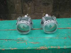 Линза фары. Toyota Voxy, ZRR70G, ZRR70W, ZRR75G, ZRR75W Двигатели: 3ZRFAE, 3ZRFE