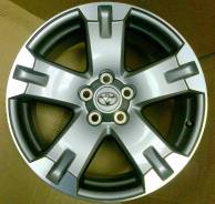 Toyota. 7.5x18, 5x114.30, ET39, ЦО 60,1 мм.
