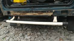 Крепление запасного колеса. Mitsubishi Delica, P25W, P35W Двигатель 4D56