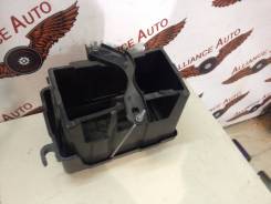 Крепление аккумулятора. Honda Accord, CL7, CL9, CL8 Двигатели: K24A, K20A
