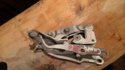 Крепление капота. Toyota Camry, ACV40, ASV40, AHV40, GSV40, CV40, SV40