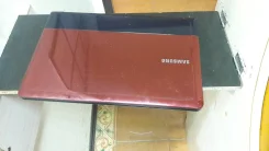 Samsung RC520. 15.6", 2,1����, ��� 3072 ��, ���� 320���, WiFi: 1, Bluetooth: 1, ����������� �� 2��. ����