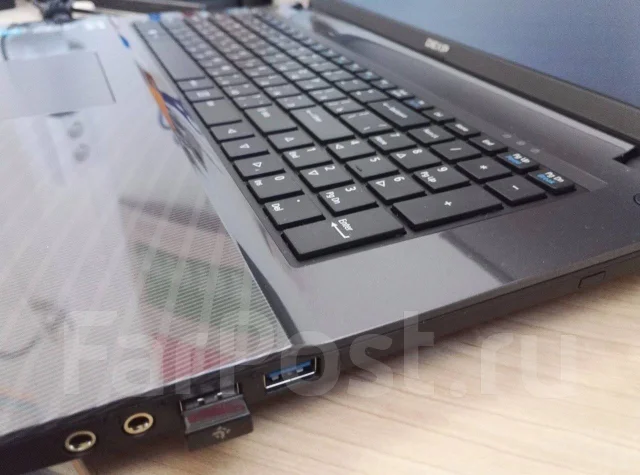 DEXP Atlas. 17.3", 2,4����, ��� 6 ��, ���� 500���, WiFi: 1, Bluetooth: 1, ����������� �� 5��. ����