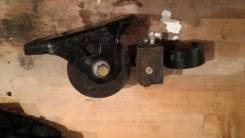 Подушка двигателя. Toyota Highlander Toyota Camry, SV40 Lexus RX350 Lexus RX300