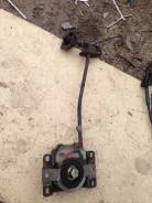 Крепление запасного колеса. Toyota Kluger V, MCU20, MHU28, ACU20, ACU25, MCU25 Toyota Highlander, MCU20, MHU28, ACU20, MCU23, MHU23, ACU25, MCU28, MCU...