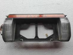 Вставка багажника. Toyota Crown, MS137X, MS137, MS135