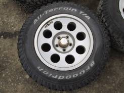 Колеса на литье BFGoodrich All-Terrain T/A 235/70R16 грязь. 8.0x16 5x114.30 ET30
