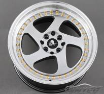 Rotiform. 8.0x17", 4x100.00, 4x114.30, ET30, ЦО 73,1 мм. Под заказ
