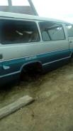 Toyota Hiace. 2L