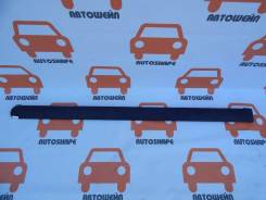 Молдинг двери задней левой Volkswagen Caddy