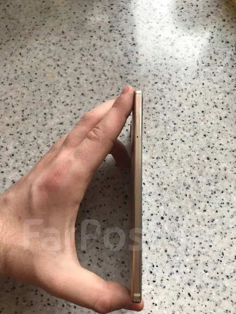 Huawei Mate 8. �/� ����