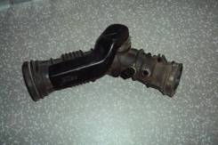 Патрубок воздухозаборника. Honda: Civic Ferio, Civic, Integra SJ, Domani, Partner, Ballade Двигатели: D16B1, P6FD6, F16X4, MF616, F16, MF016, F16W4, D...