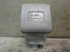 Ручка открывания капота. Toyota