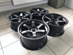RAYS VOLK RACING. 8.0/9.0x18, 5x120.00, ET32/37, ЦО 72,6 мм.