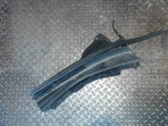 Накладка декоративная (дождевик) Mazda CX-7 2007-2012, правая