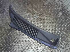 Накладка декоративная (дождевик) Ford Explorer 2001-2005, правая