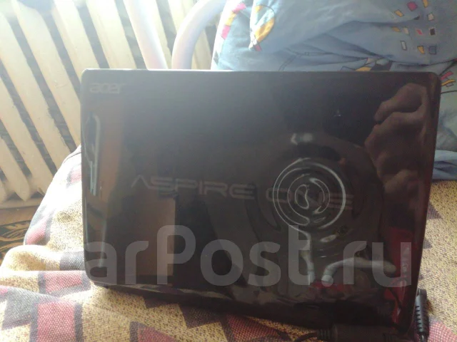 Acer Aspire One D270-268kk. 10.1", 1,6����, ��� 2048 ��, ���� 500���, WiFi: 1, ����������� �� 6��. ����