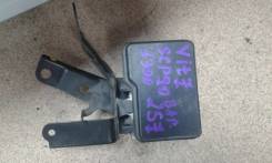 Блок abs. Toyota Vitz, SCP90 Двигатель 2SZFE