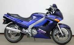 Kawasaki ZZR 250 ����