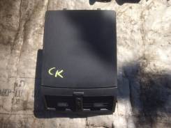 Бардачок. Toyota Ipsum, ACM21, ACM26W, ACM26, ACM21W Двигатель 2AZFE