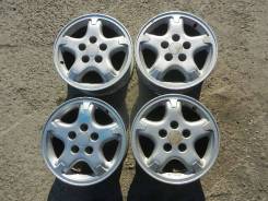 Toyota. 6.0x15, 5x114.30, ET50, ЦО 60,1 мм.