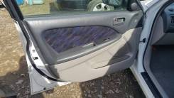 Обшивка двери. Toyota Caldina, ST215W, ST215 Двигатели: 3SGTE, 3SGE