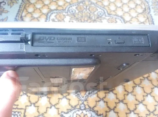 Toshiba Dynabook. 15", 1,7����, ��� 512 ��, ���� 56���, WiFi: 1, Bluetooth: 1, ����������� �� 1��. ����
