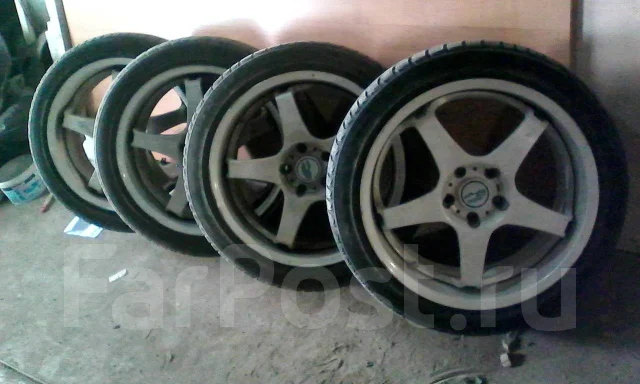 OZ Racing Classe. 8.0/9.0x18", 5x114.3, ET45/45 ����