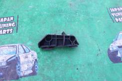 Крепление бампера. Toyota Corolla Axio, NZE141, NZE144, ZRE142, ZRE144 Toyota Corolla Fielder, NZE141, NZE141G, NZE144, NZE144G, ZRE142, ZRE142G, ZRE1...