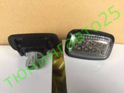Повторитель поворота в крыло. Toyota Harrier. Под заказ