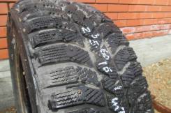 Bridgestone Ice Cruiser 5000. Зимние, шипованные, 2007 год, износ: 20%, 1 шт