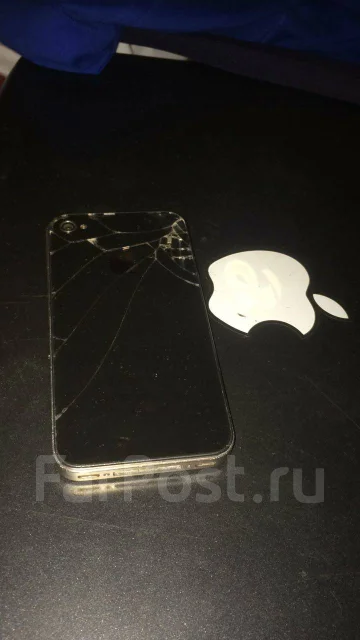 Apple iPhone 4 8Gb. �/� ����