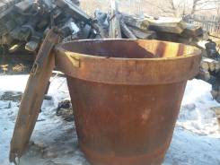 Продам рюмочный металлический контейнер-кюбель. Объем 1 куб. м