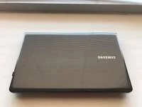 Samsung 355E5C-S02. 15.6", 2,7����, ��� 4 ��, ���� 500���, WiFi: 1, Bluetooth: 1, ����������� �� 2��. ����