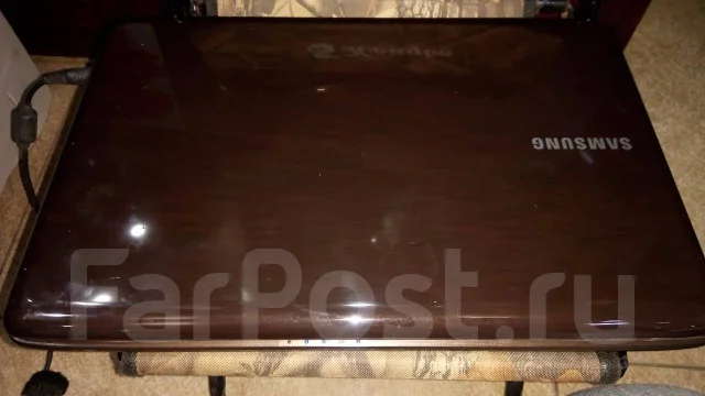 Samsung R540. 14", ��� 4 ��, ���� 500���, WiFi: 1, Bluetooth: 1, ����������� �� 1��. ����