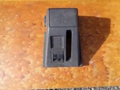 Консоль центральная. Suzuki Escudo, TD01W, TD11W, TA01W, TA11W Двигатели: G16A, H20A